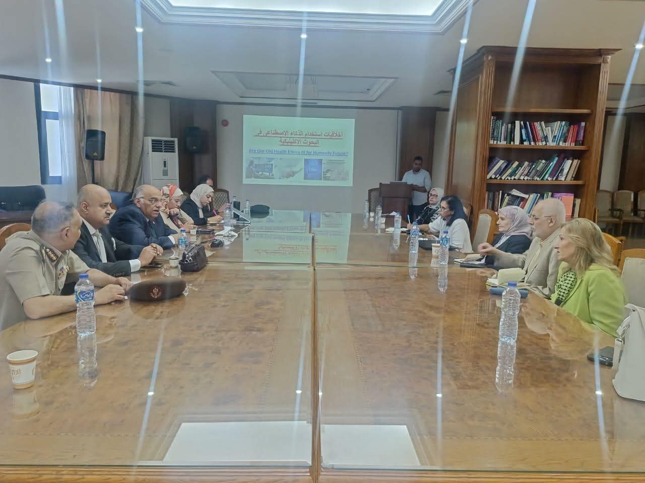 الأعلى لأخلاقيات البحوث الطبية الإكلينيكية" يبحث إنشاء معامل أبحاث مرجعية دولية