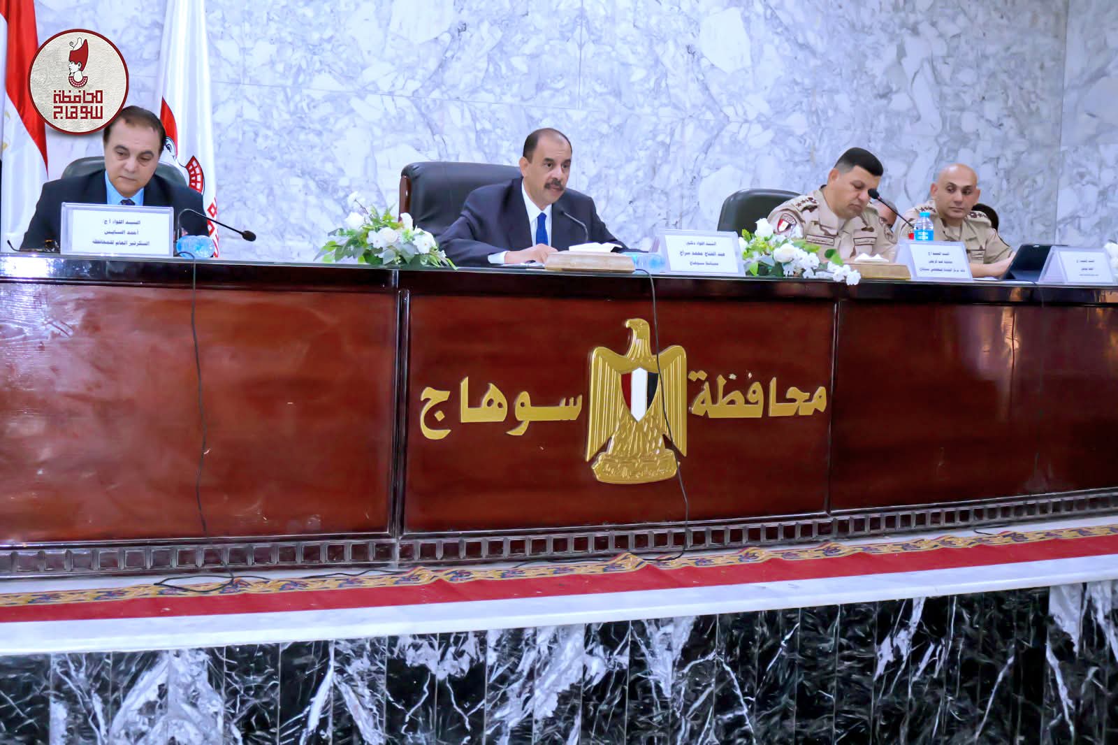 محافظ سوهاج يوجه بتسريع وتيرة العمل بمشروعات "حياة كريمة"