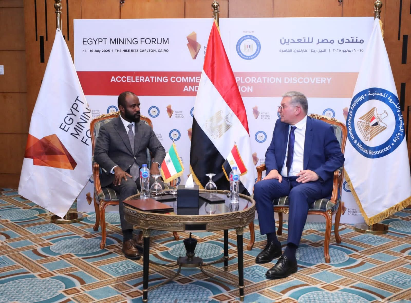 وزير البترول يلتقى وزير المناجم والهيدروكربونات بغينيا الاستوائية