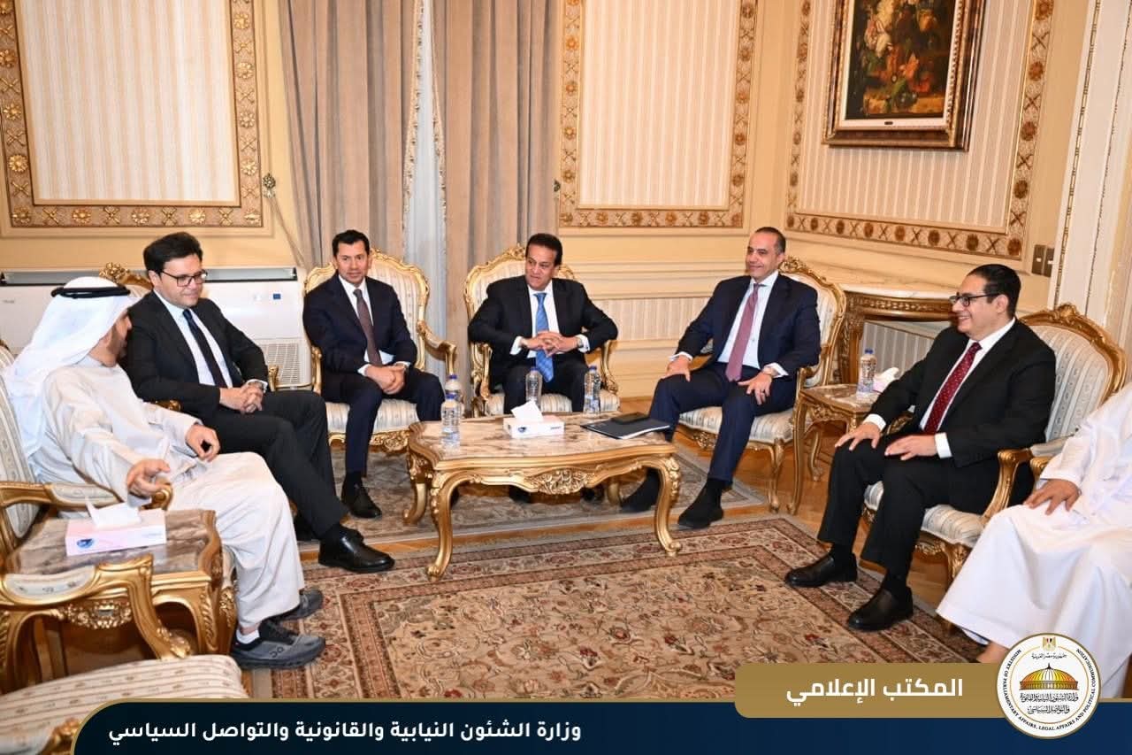 ملتقى شباب المعرفة بمسرح جامعة القاهرة..منصةً فعّالة للحوار ورسم السياسات الشبابية 
