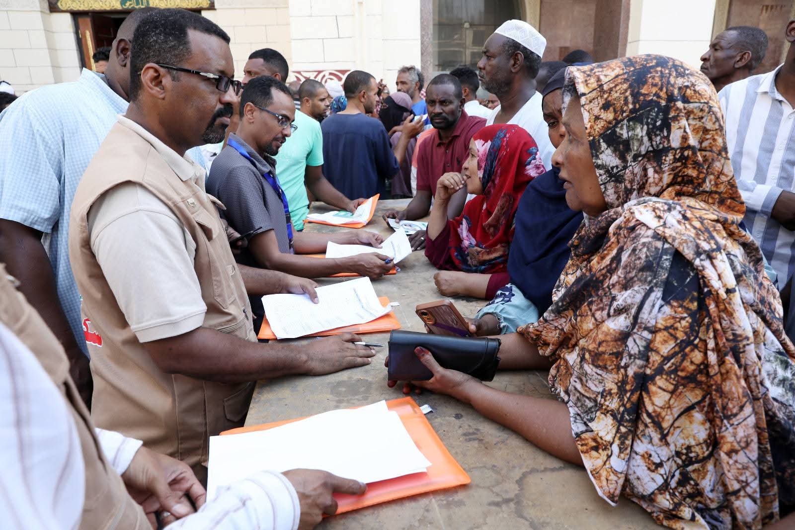"السكة الحديد" تواصل تيسير العودة الطوعية للمواطنين السودانيين إلى وطنهم