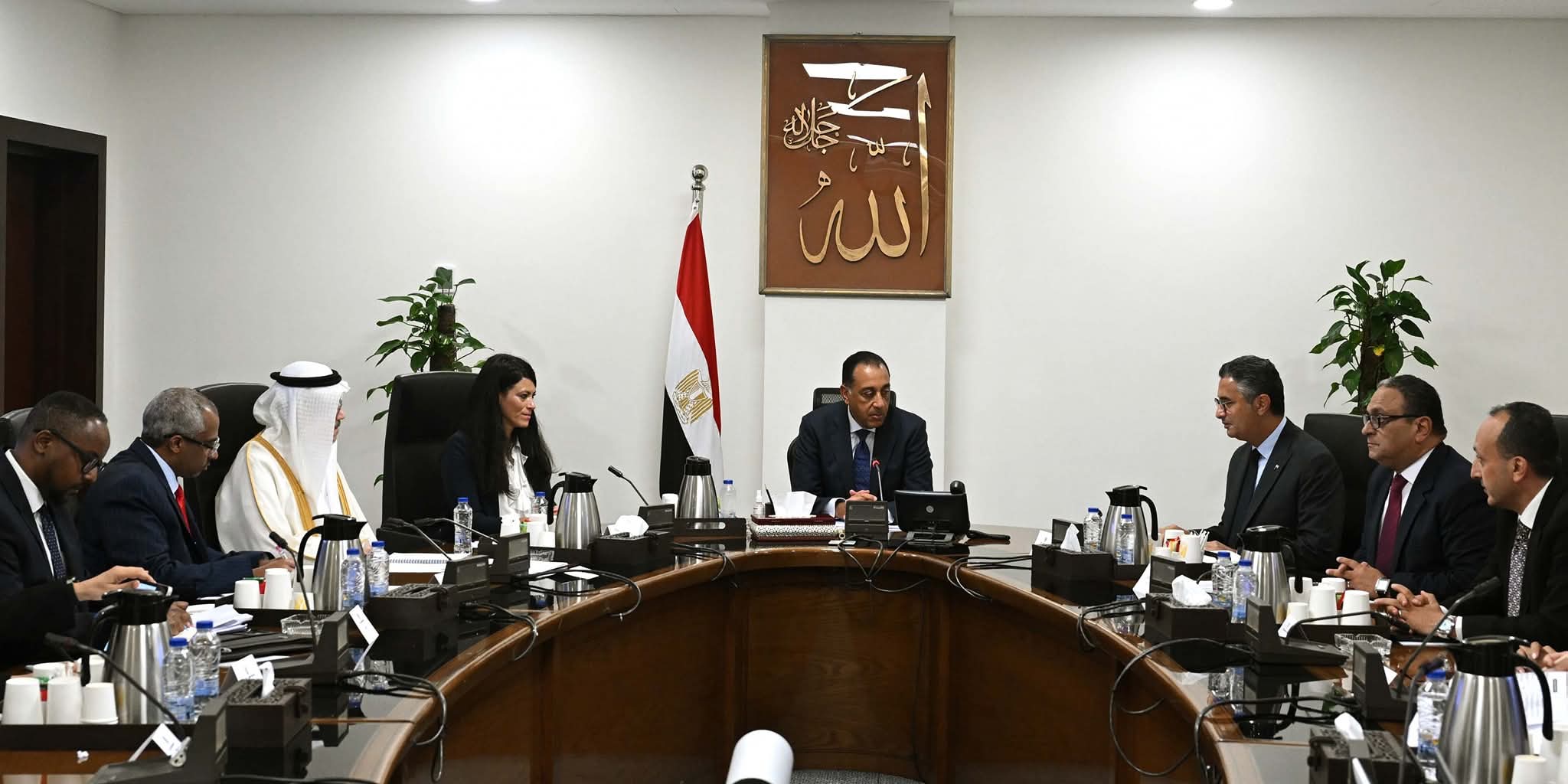 رئيس الوزراء يجتمع مع الرئيس التنفيذى للمؤسسة الدولية الإسلامية لتمويل التجارة