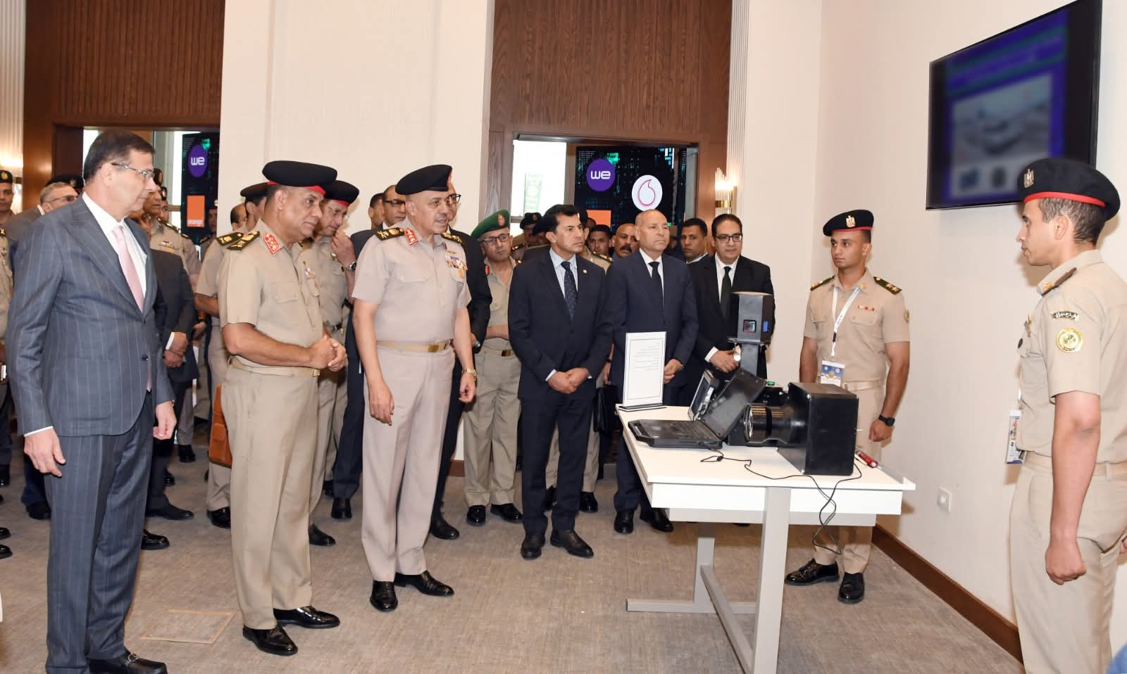 الفريق أحمد خليفة  يشهد إنطلاق فعاليات المؤتمر العلمى الدولى الخامس للإتصالات ( ITC-EGYPT 2025 )
