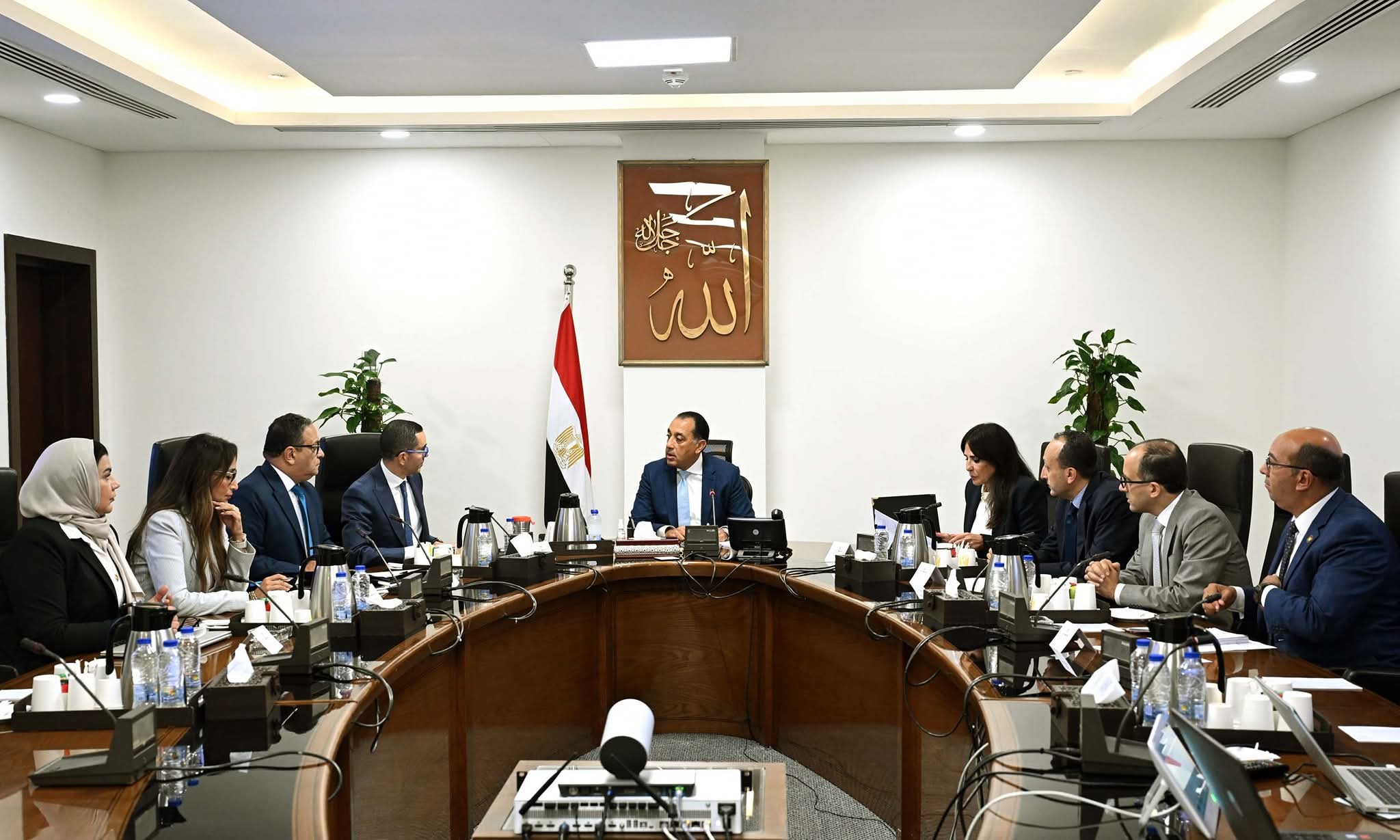 رئيس الوزراء يتابع مع وزير الاستثمار جهود تطوير منظومة  الإفراج الجمركى
