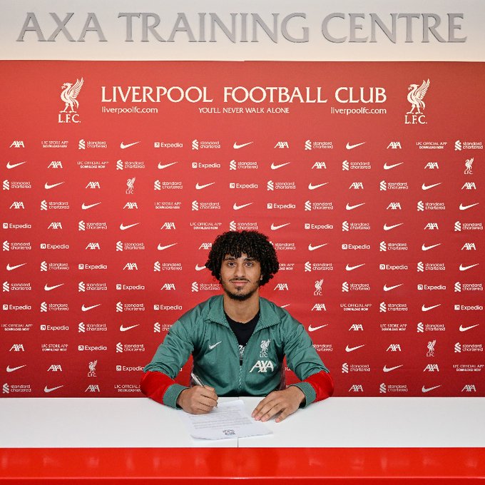 لاعب مصرى ينضم إلى ليفربول