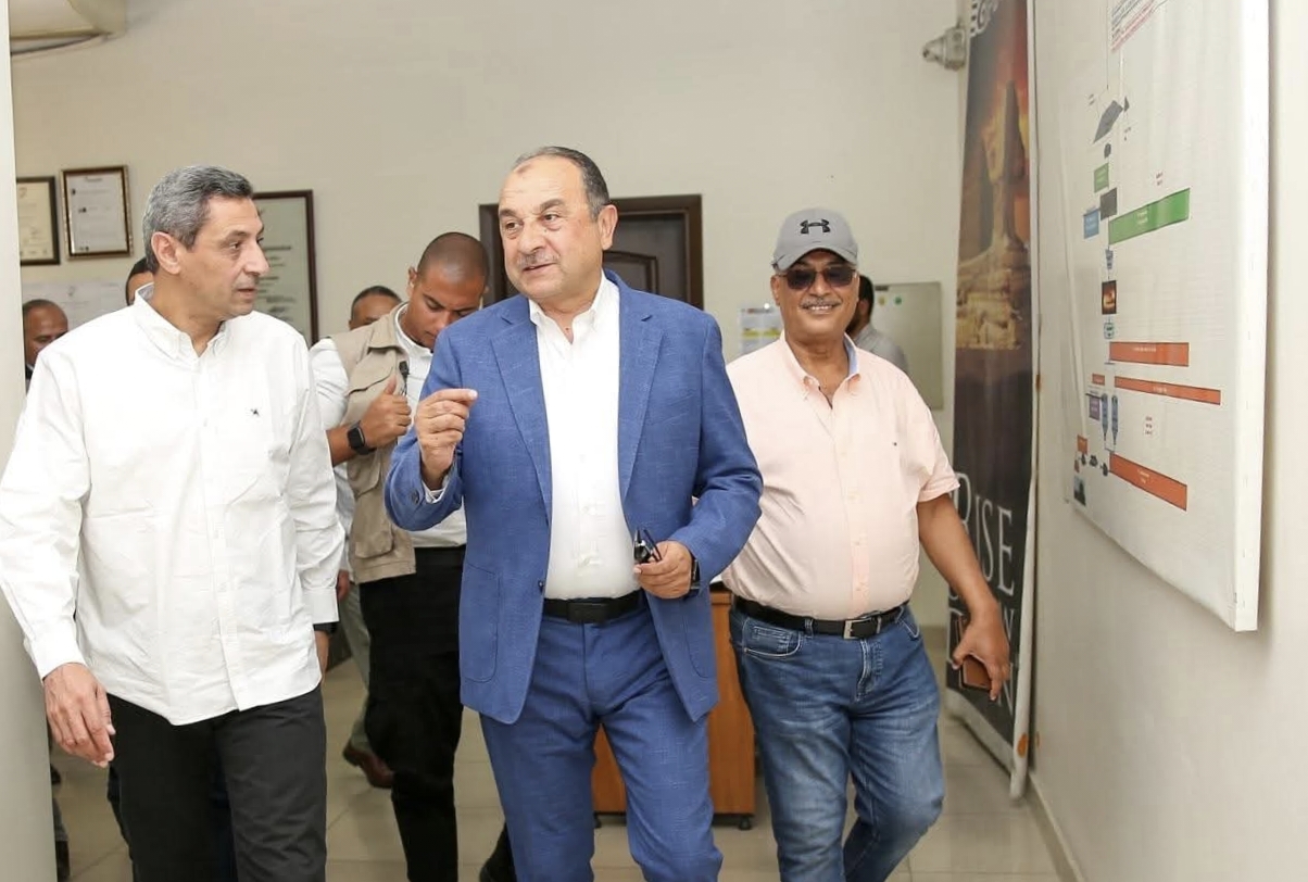 وزير قطاع الأعمال: السويس.. ركيزة صناعية واستثمارية مهمة فى الاقتصاد الوطنى