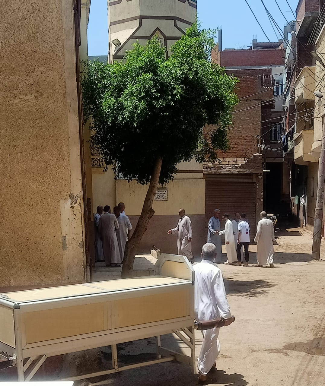 المئات بالبحيرة .. يشيّعون جثمان «مزروعة» إلى مثواه الأخير