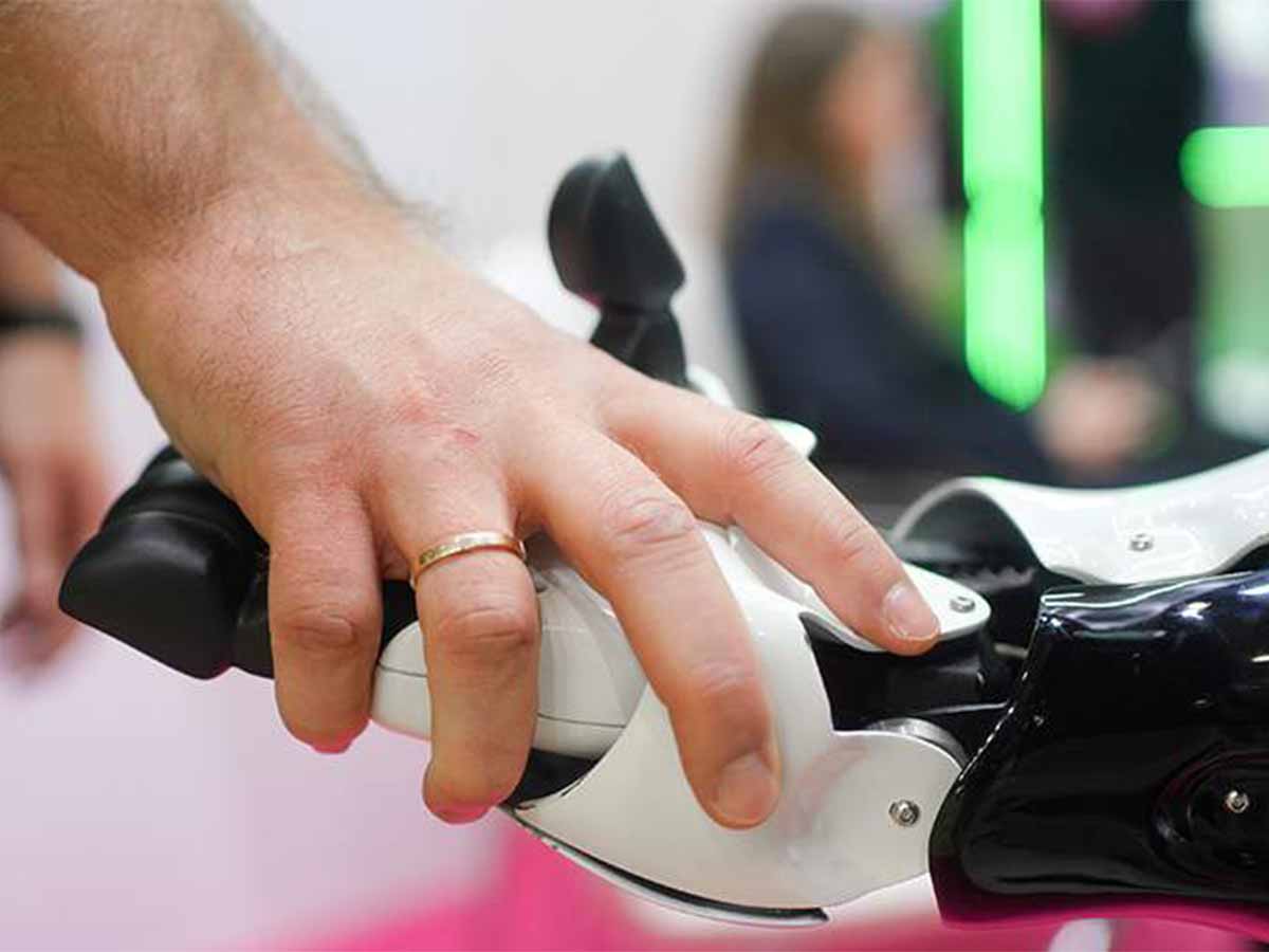 علماء روس يبتكرون تقنية للروبوتات .. تستخدم في عمليات الإنقاذ