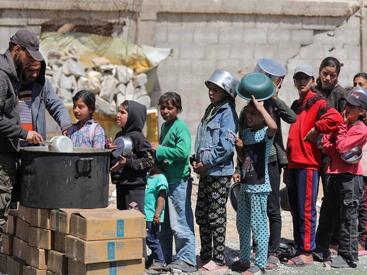 أطفال قطاع غزة .. يواجهون خطر الموت الجماعي