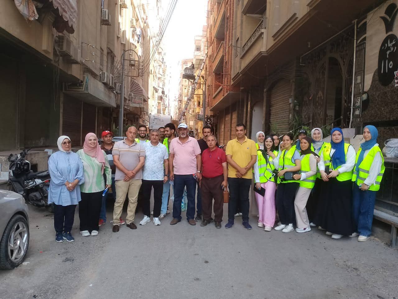 محافظ الدقهلية يتابع مشروع فصل وجمع المخلفات من المصدر بالمنصورة