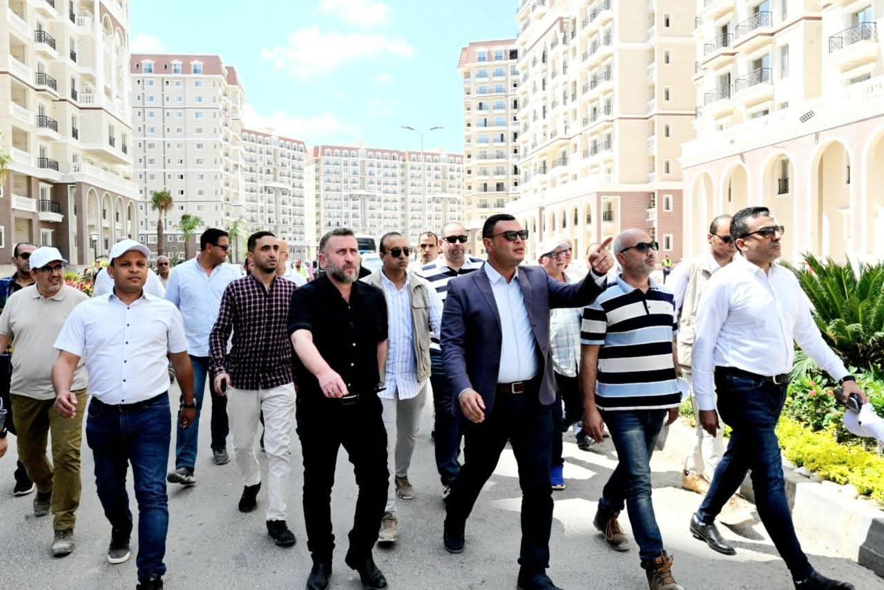 وزير الإسكان يتفقد مشروع "صوارى" بغرب كارفور بالإسكندرية