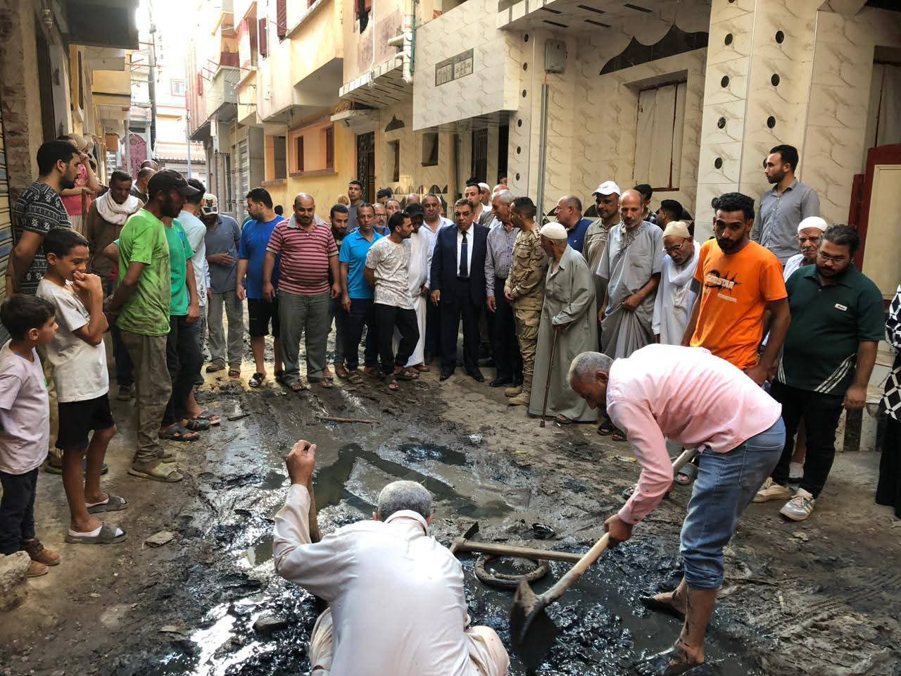 وداعاً معاناة أهالى دنجواي بشربين مع الصرف الصحى