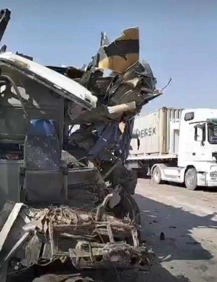 تصادم مروع على الصحراوي الشرقي يودي بحياة 7 أشخاص ويصيب 44 آخرين قرب الكريمات