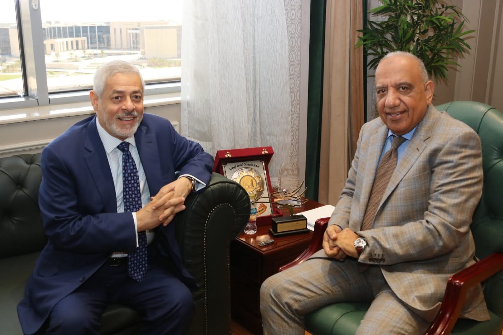 وزير الكهرباء يبحث مع شركة "AMEA POWER" الإماراتية زيادة التعاون فى الطاقة المتجددة