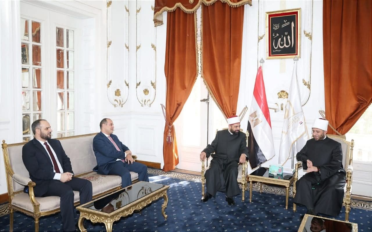وزير الأوقاف يبحث مع مفتى الأردن التعاون فى نشر الفكر الوسطى