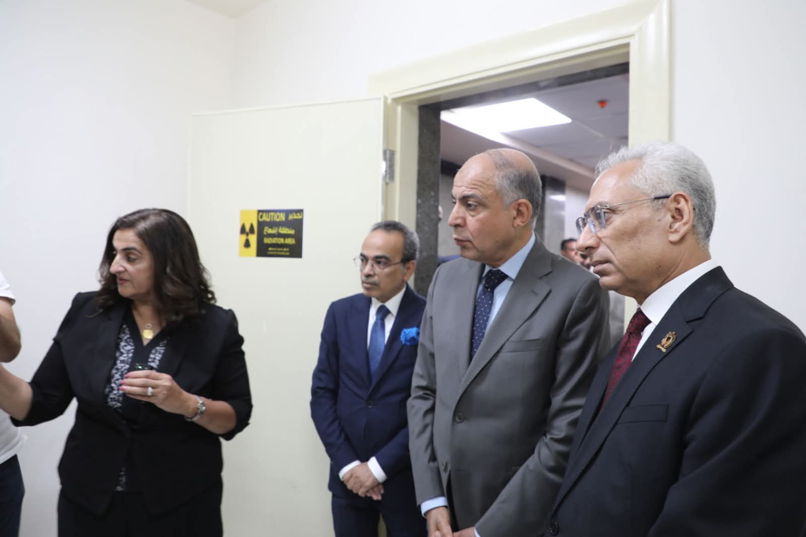 محافظ المنيا ورئيس الجامعة يفتتحان وحدة العلاج الإشعاعي بمستشفى الأورام