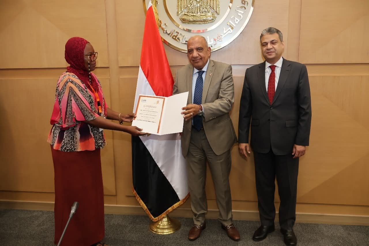 تخريج عدد 25 متدرباً من دول الساحل والصحراء الإفريقي في مجالات تطوير البنية التحتية والشبكات الكهربائية