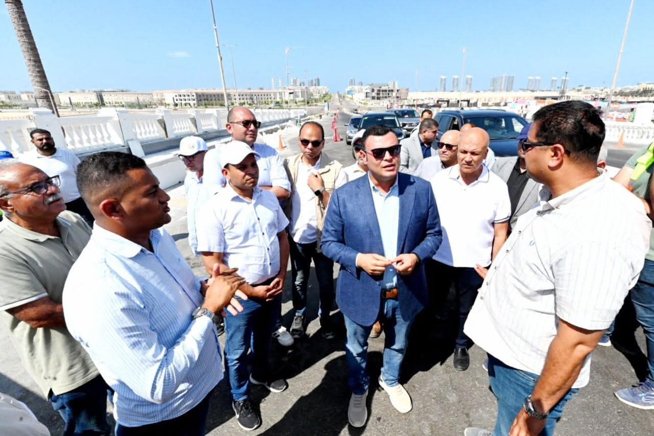 وزير الإسكان يتفقد مشروع "سكن لكل المصريين" و"كوبري C3" بالعلمين الجديدة 