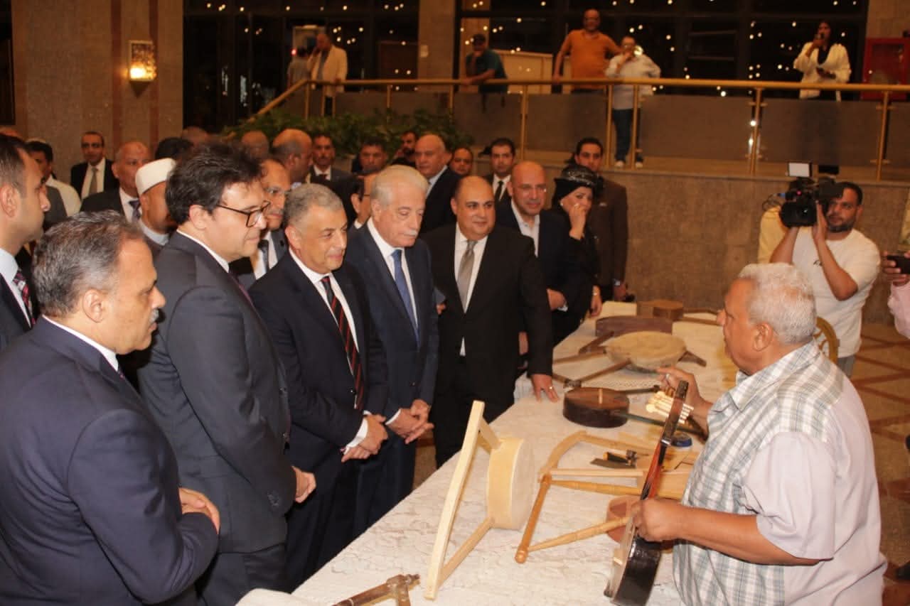 وزيرة التنمية المحلية ومحافظ القاهرة يتفقدان تطوير شارع إبراهيم باشا بمنطقة الكوربة بمصر الجديدة