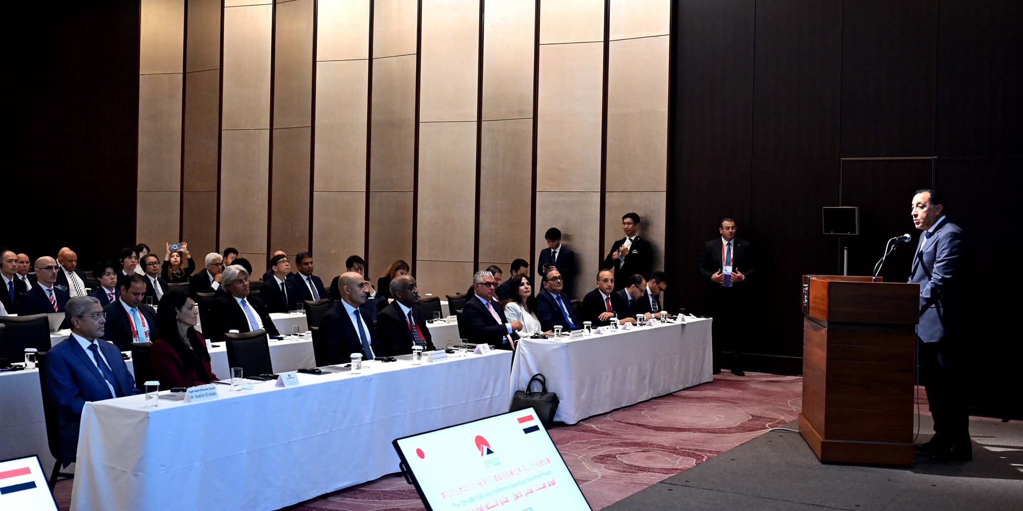 رئيس الوزراء يدعو الشركات اليابانية لإنشاء منطقة صناعية باقتصادية قناة السويس - الخبر لايف