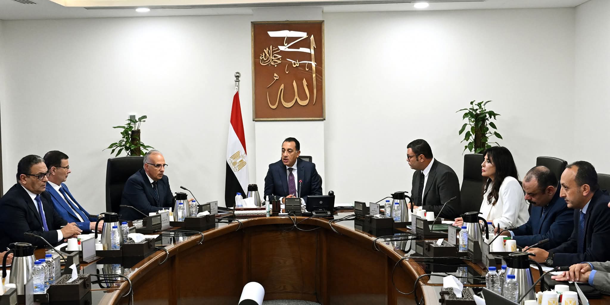 مدبولى:التوسع فى إنشاء محطات المعالجة الثلاثية..والحد من زراعة المحاصيل الشرهة للمياه