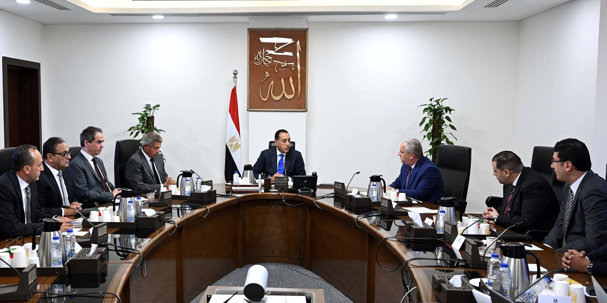 رئيس الوزراء يتابع تنفيذ توجيهات الرئيس بوضع خارطة طريق تطوير منظومة الإعلام المصري