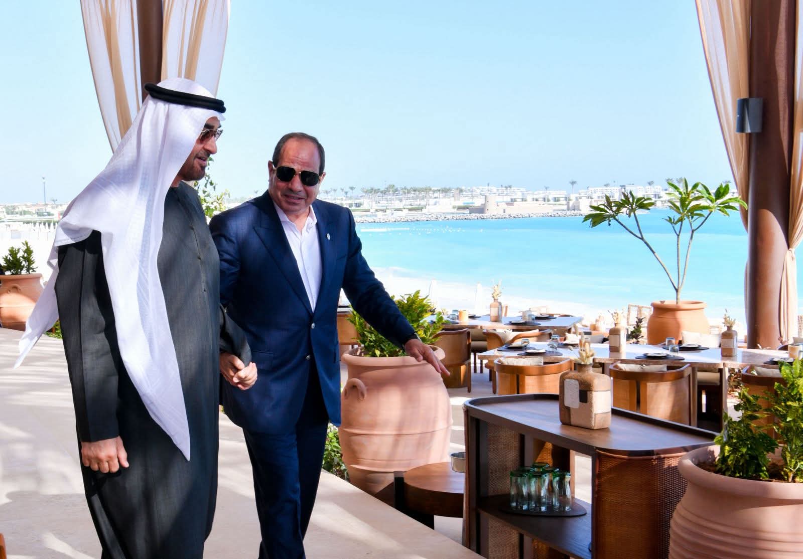 الرئيس يودع الشيخ محمد بن زايد.. ويؤكد عمق العلاقات التاريخية بين البلدين