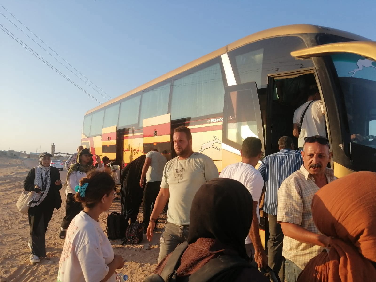 "النقل":14 أتوبيسا لنقل الركاب من موقع حادث قطار مطروح إلى القاهرة والإسكندرية