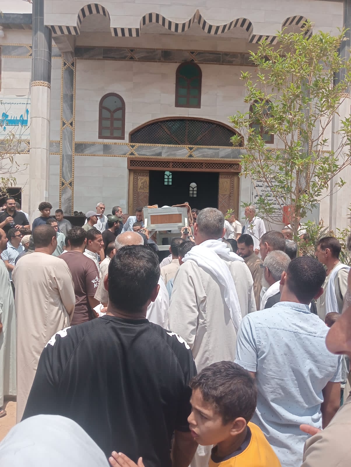 وداع مهيب للواء نجيب عبد السلام في مسقط رأسه بالفيوم