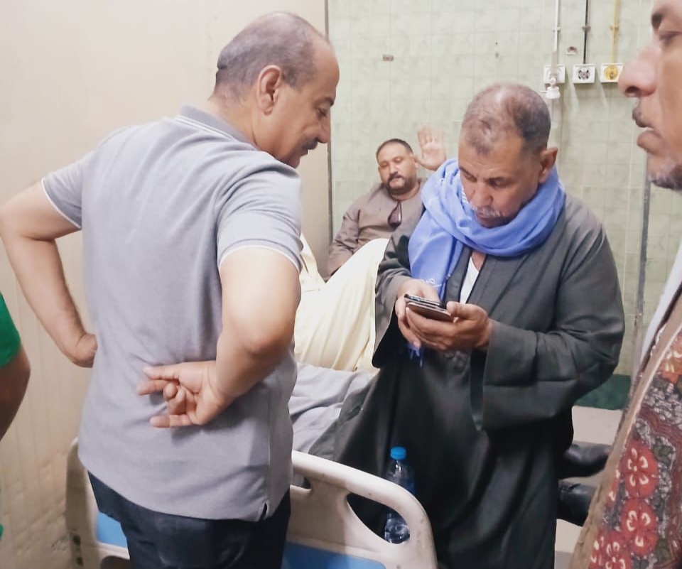 محافظ أسيوط  .. يحيل واقعة تسمم 16 شخصًا بأحد الأفراح للتحقيق