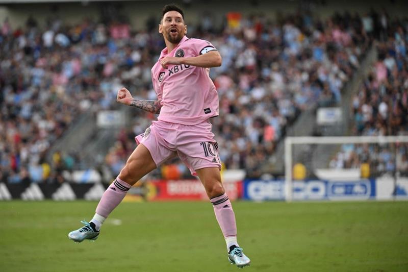 ميسي يقود إنتر ميامي لفوز مثير ويحقق إنجازًا تاريخيًا في الدوري الأمريكي