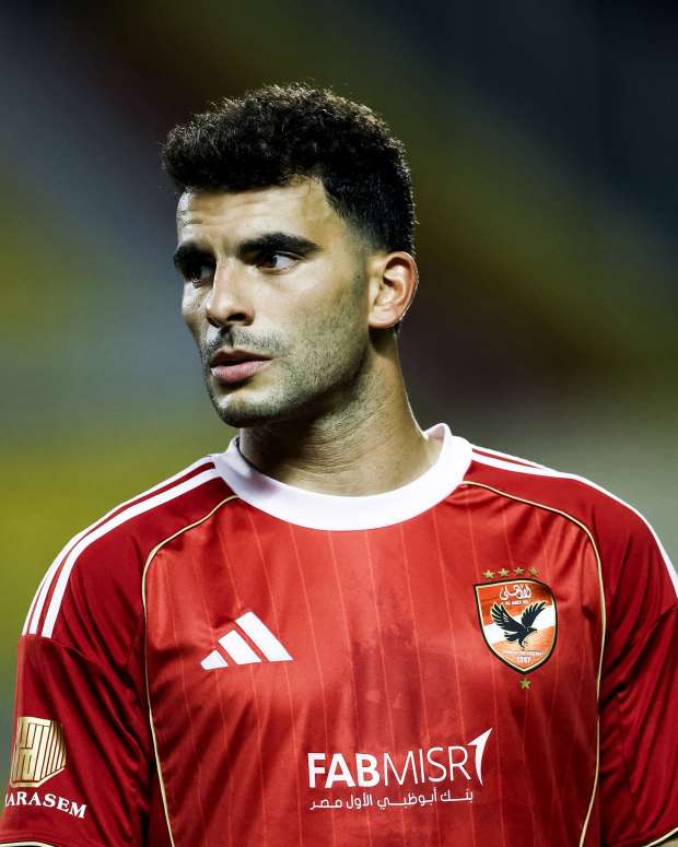 استبعاد زيزو من قائمة الأهلي لمواجهة الزمالك في الدوري