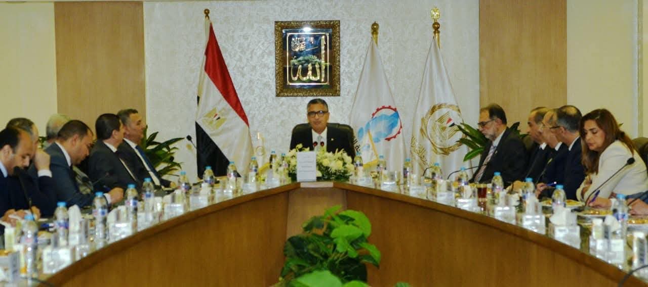 وزير التموين: اهتمام كبير بضمان جودة وسلامة الزيوت المطروحة فى الأسواق
