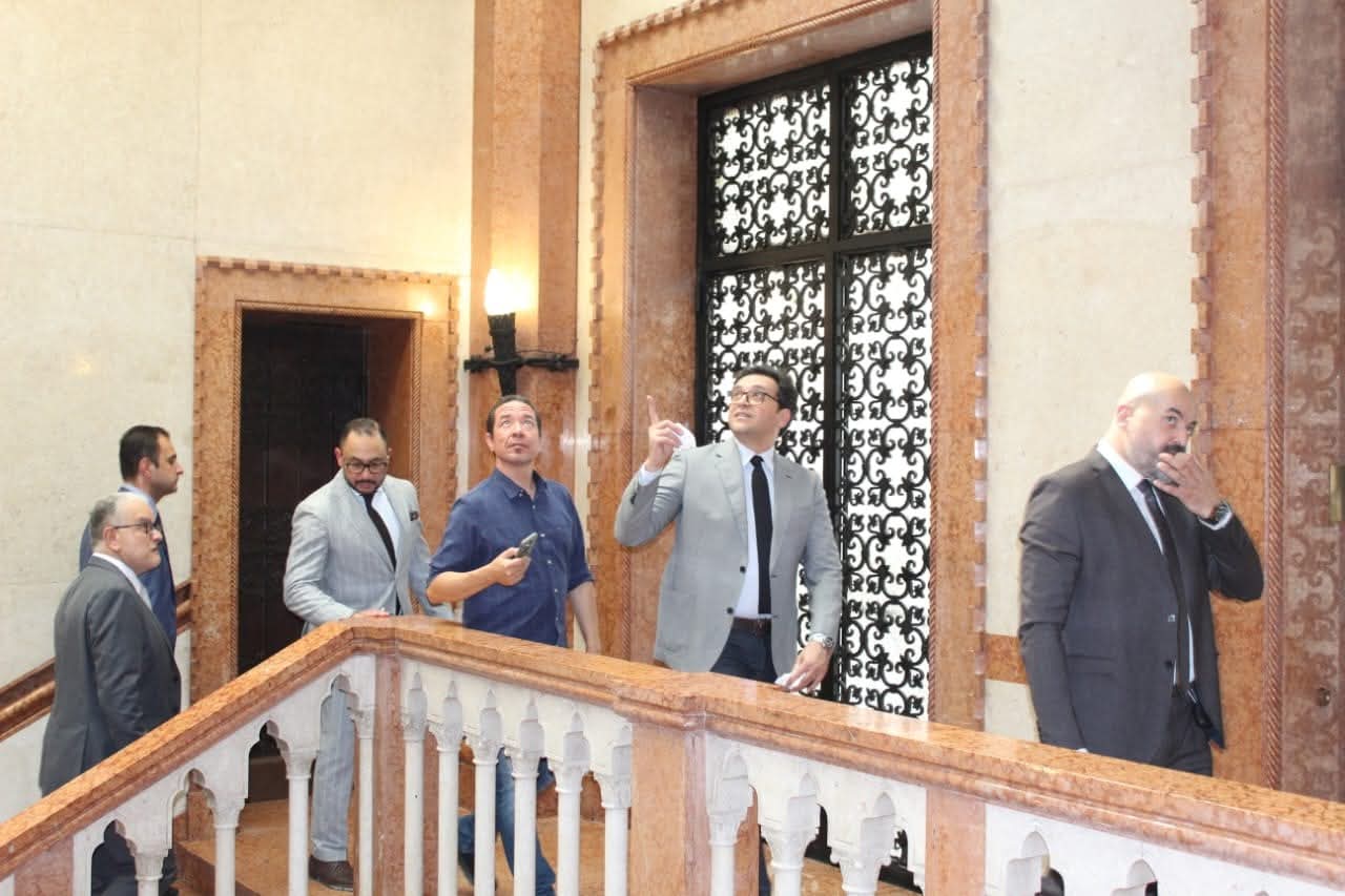 وزير الثقافة يتفقد "مبنى فينى" التراثى بالإسكندرية