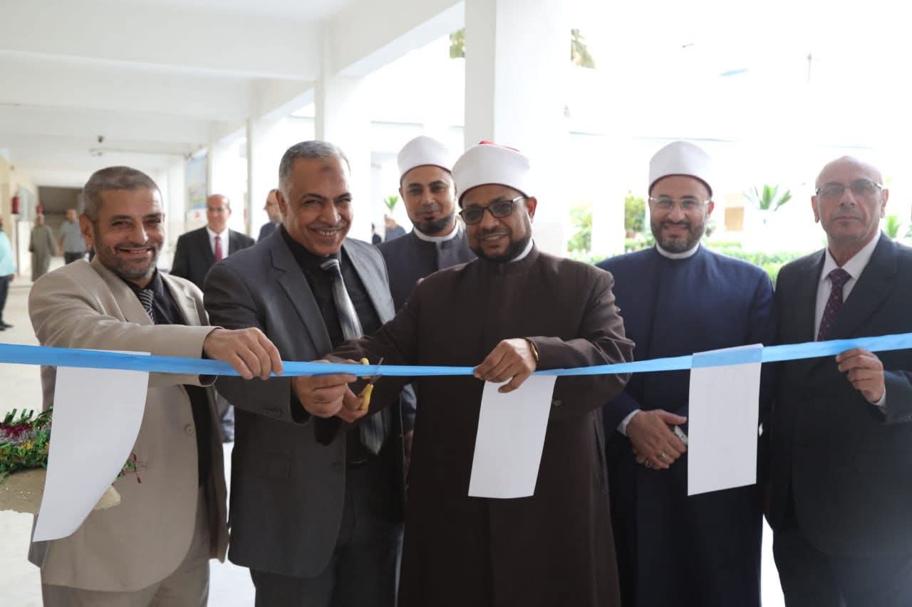 أمين البحوث الإسلامية يفتتح المنفذ الدَّائم لإصدارات الأزهر فى أصول الدِّين بطنطا