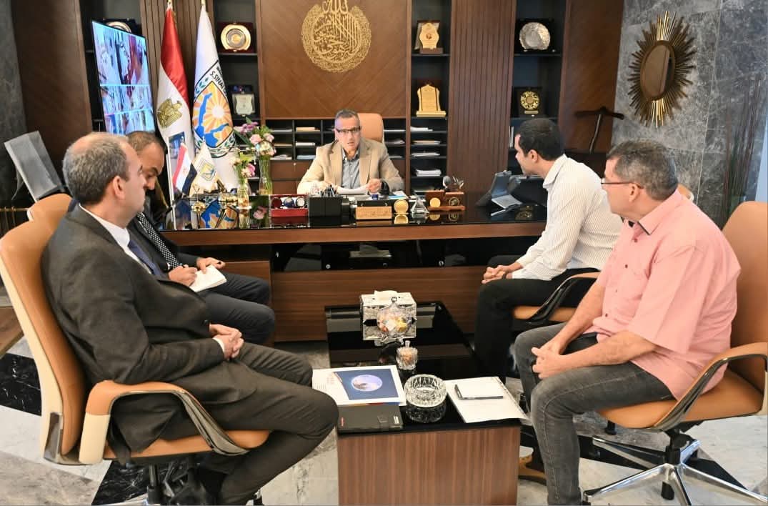 محافظ جنوب سيناء: محطات طاقة شمسية بشرم الشيخ لدعم المشروعات والتجمعات البدوية