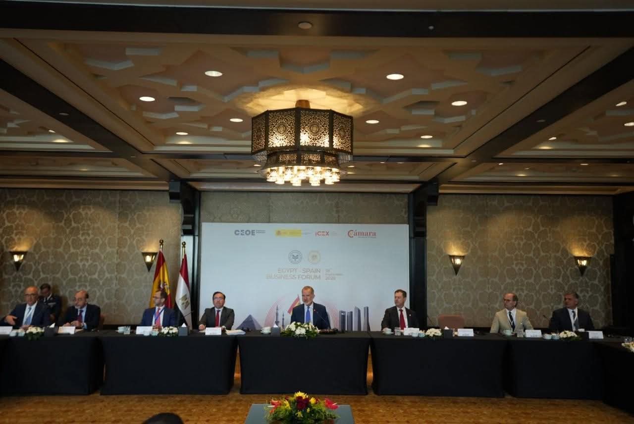 ملك إسبانيا ..لرجال الأعمال بمصر :القطاع الخاص.. المحرك الرئيسي للشراكة الاقتصادية بين البلدين 