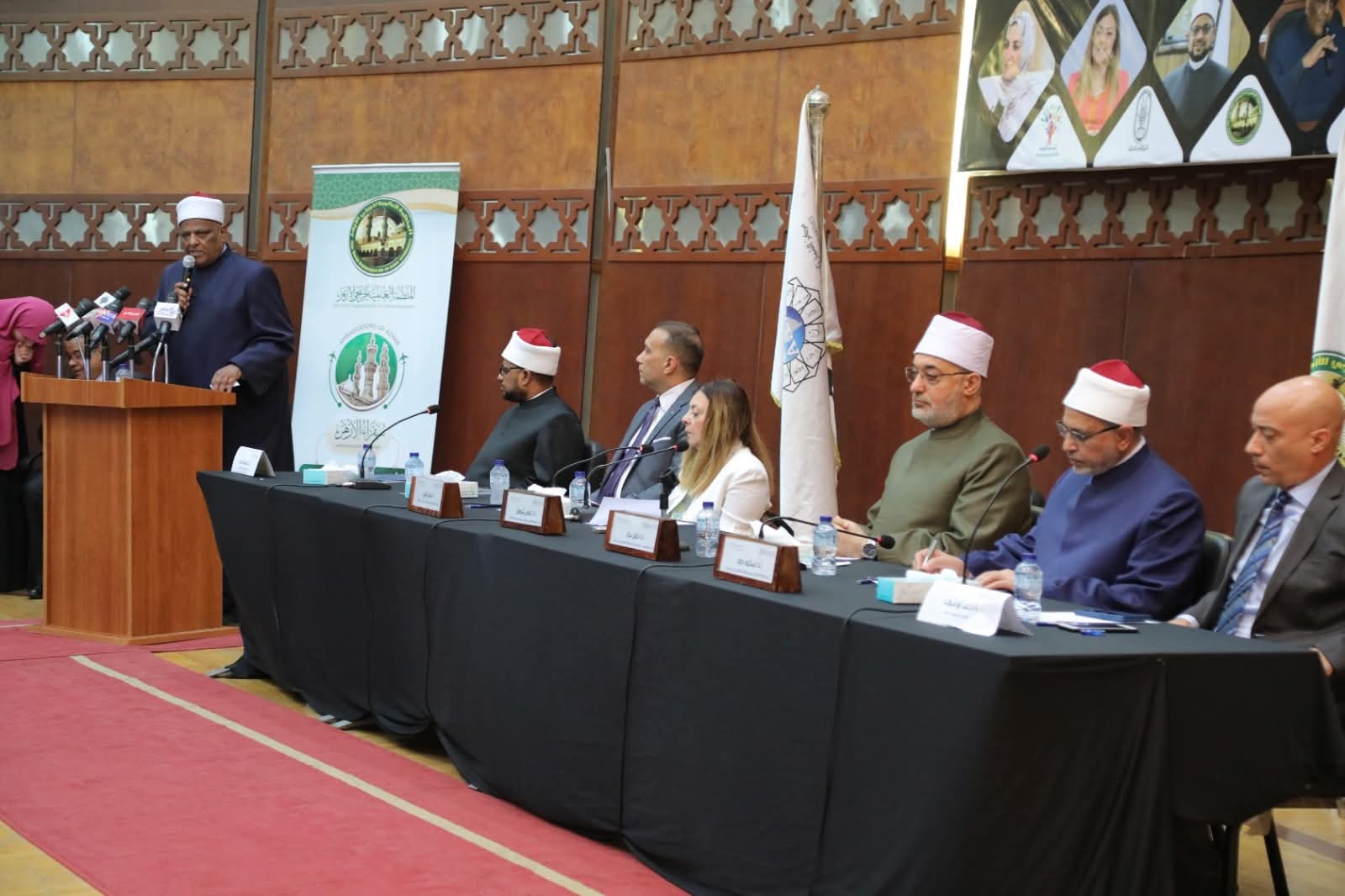 الأزهر والمجلس القومي للإعاقة يطلقان مبادرة رائدة لتأهيل الدعاة بلغة الإشارة