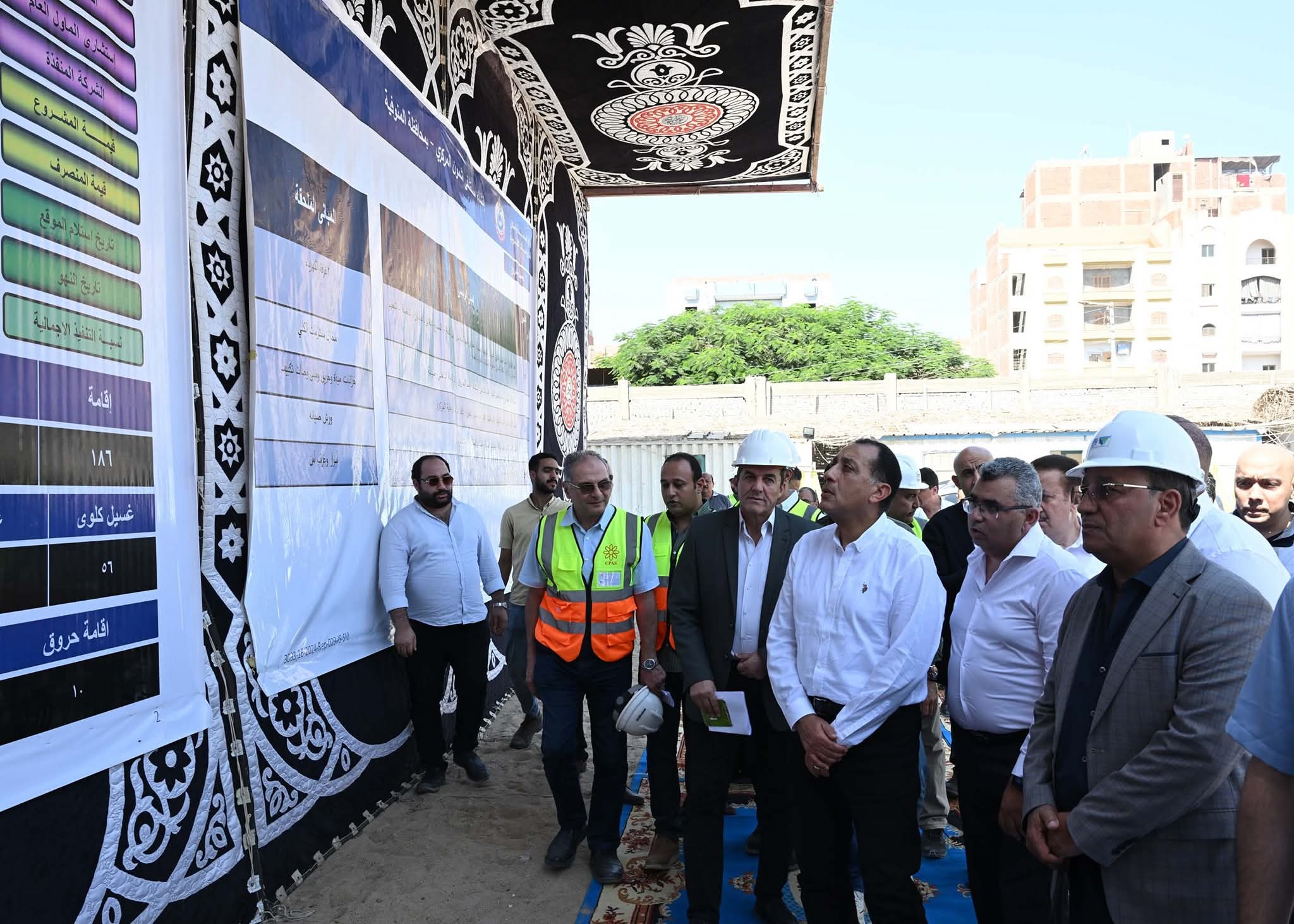 رئيس الوزراء يتفقد الأعمال الإنشائية لمشروع مستشفى أشمون المركزي الجديد