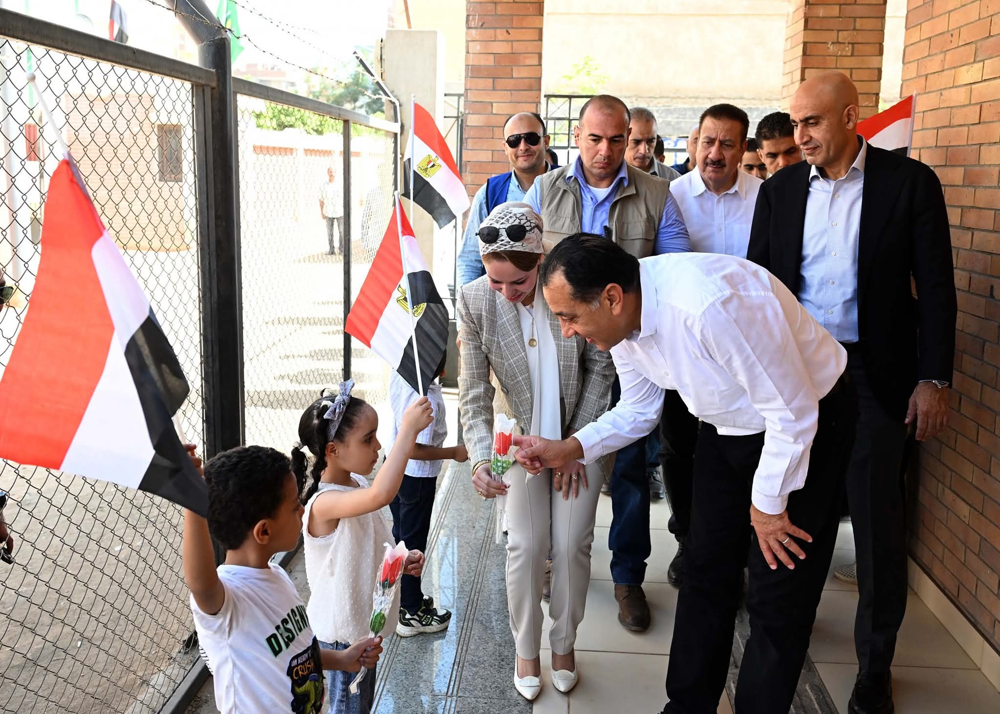 رئيس الوزراء يتفقد مركز تنمية الأسرة والطفل بقرية سبك الأحد بالمنوفية