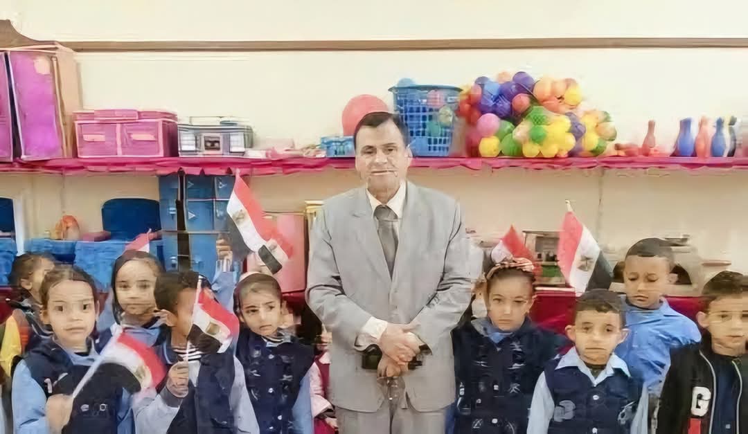 الموت يغيب مدير مدرسة أثناء أداء عمله في قنا