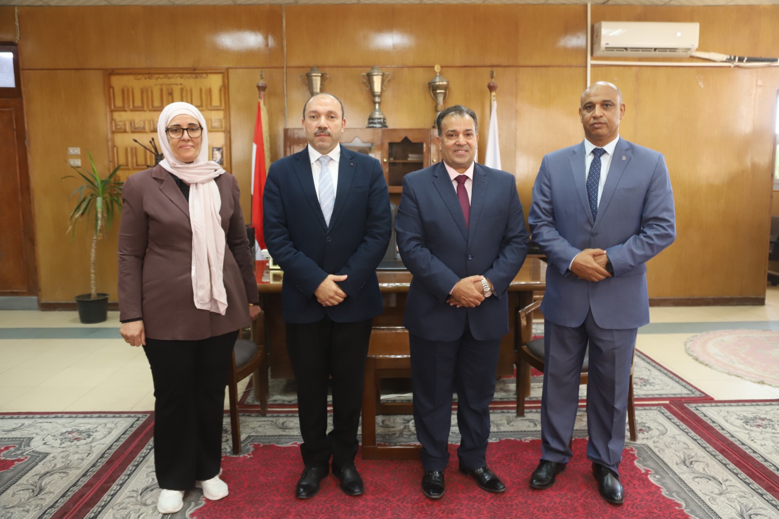 رئيس جامعة جنوب الوادي يستقبل الدكتور أشرف موسى ويهنئه بتوليه منصب نائب رئيس الجامعة لشئون التعليم والطلاب