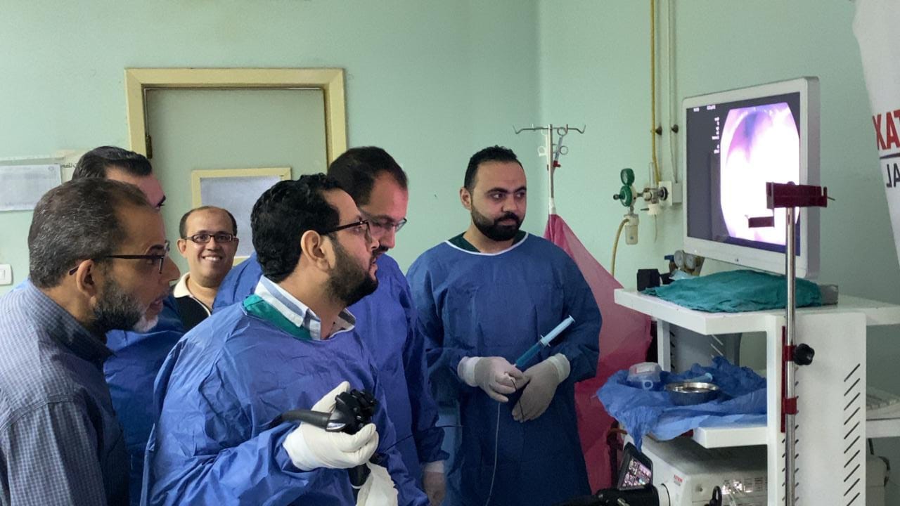 إنجاز طبي بالمنوفية.. إنقاذ مريض من معاناة البلع بأول عملية منظار فراغ ثالث