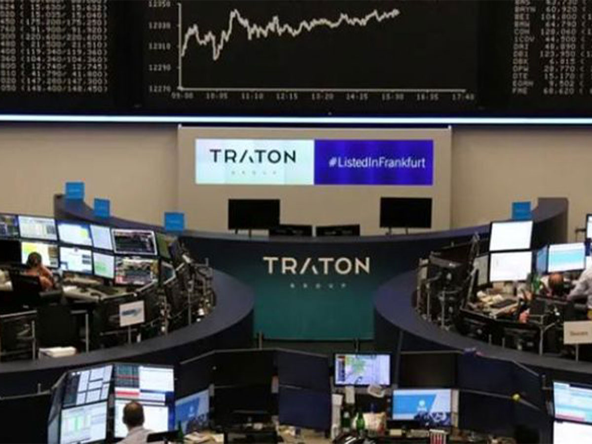 الأسهم الأوروبية تنتعش .. بعد الإعلان عن عدد من صفقات الاندماج
