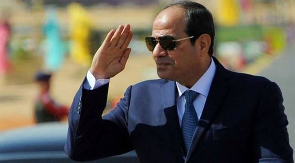 الرئيس يضع أكاليل الزهور على قبور عبد الناصر والسادات والجندى المجهول