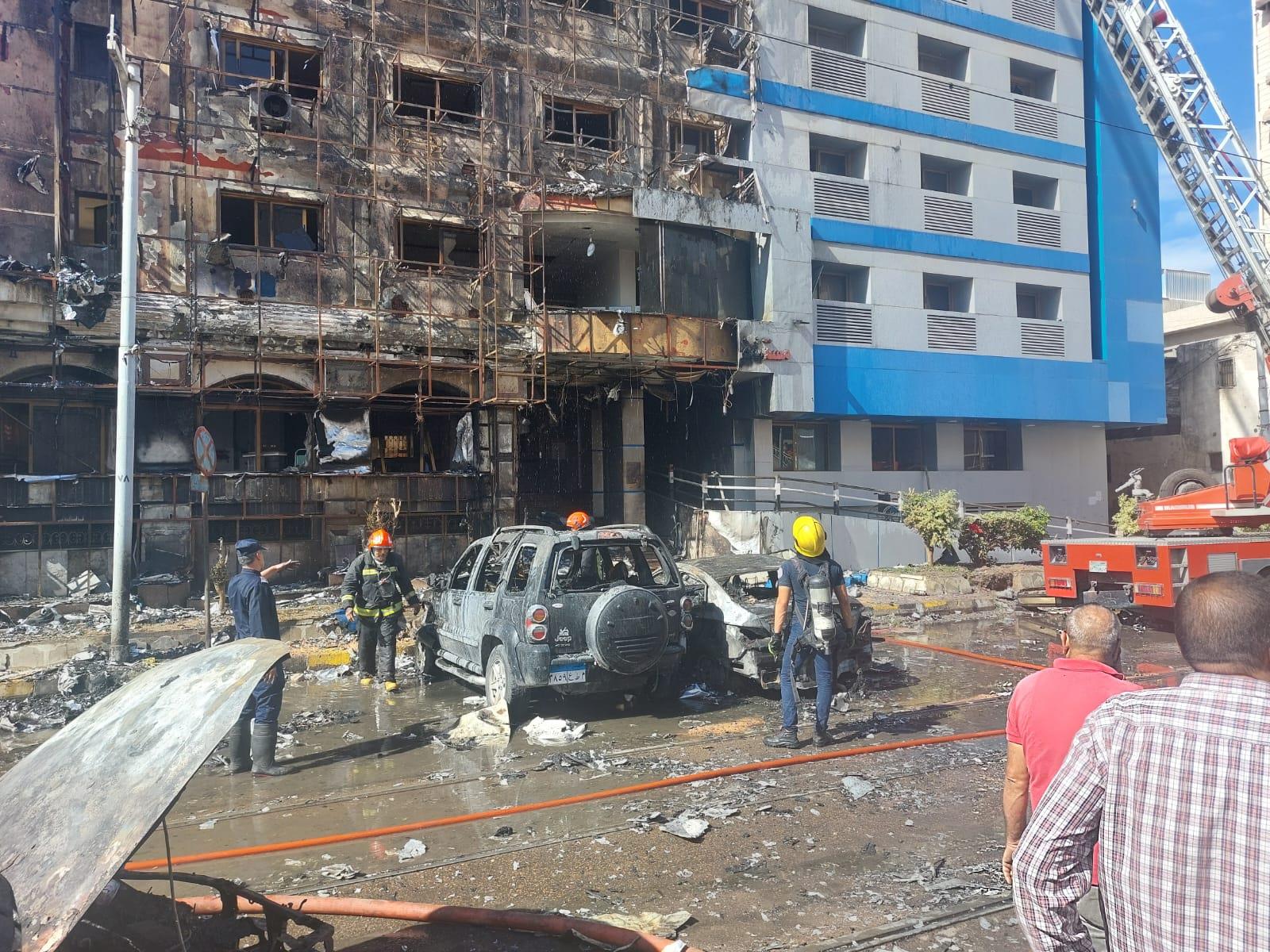 إخلاء المرضى وتفحم 3 سيارات٠٠ السيطرة على حريق مستشفى راقودة في الإسكندرية