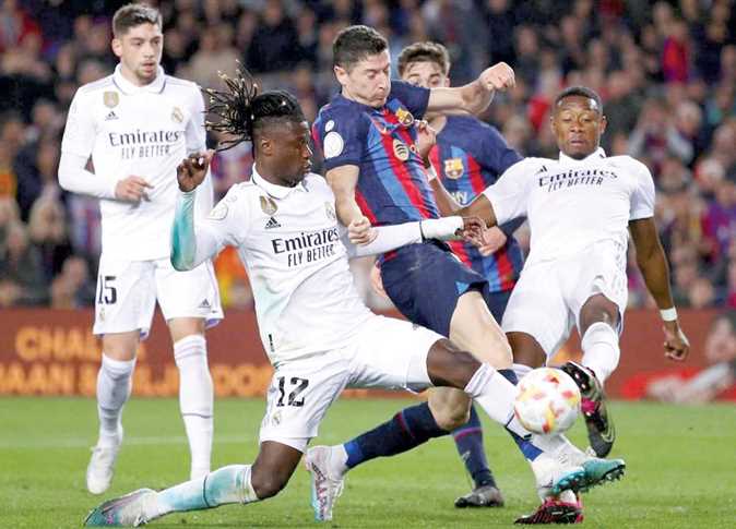 مبابي وبيلينجهام يقودان ريال مدريد لفوز كبير على برشلونة