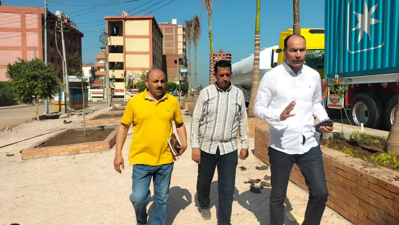رئيس مدينة إيتاي البارود يتفقد سير العمل بمنقطة الإيواء.. صور