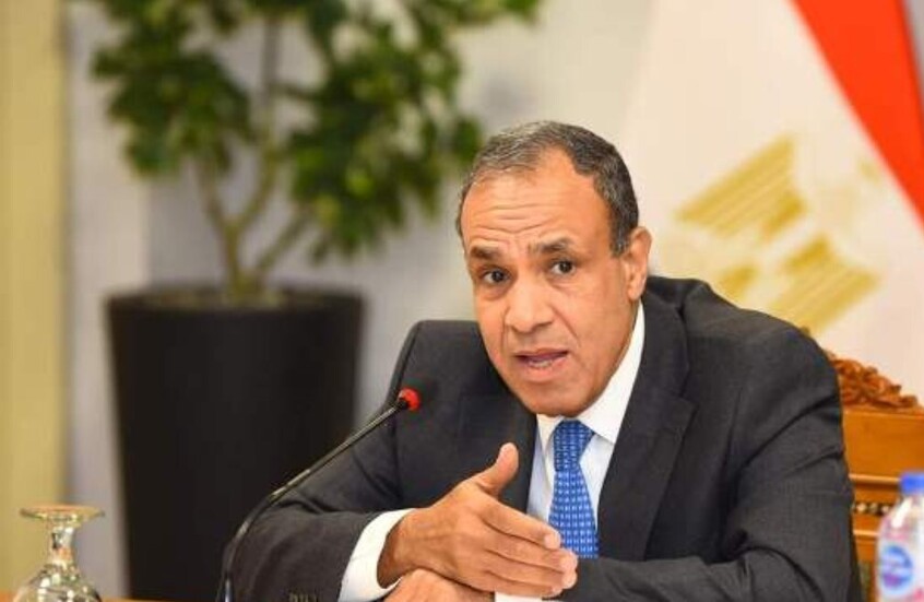 وزير الخارجية يتوجه إلى باريس