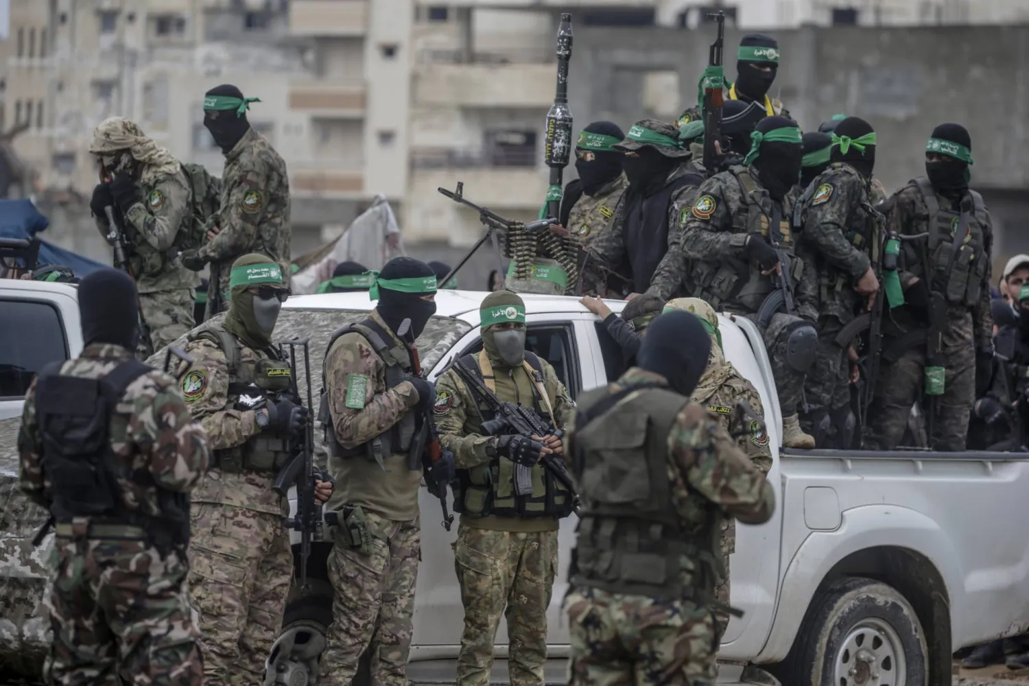 ترامب يمهل "حماس" 48 ساعة لإعادة رفات جثث رهائن إسرائيليين محتجزين في غزة